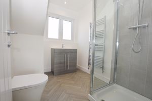 Ensuite- click for photo gallery